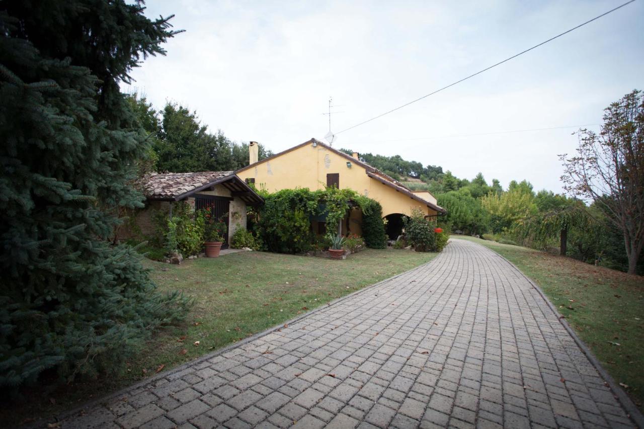 B&B Salvarosa Fano Buitenkant foto