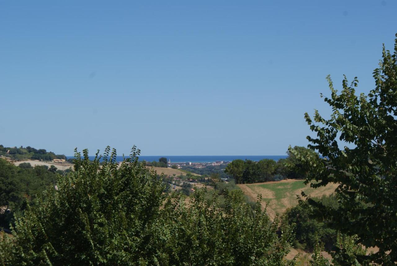 B&B Salvarosa Fano Buitenkant foto